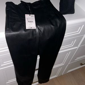 BNWT too big size XS ZARA